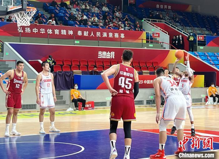 成都开启新赛季CBA首轮：四川男篮108-103险胜山西