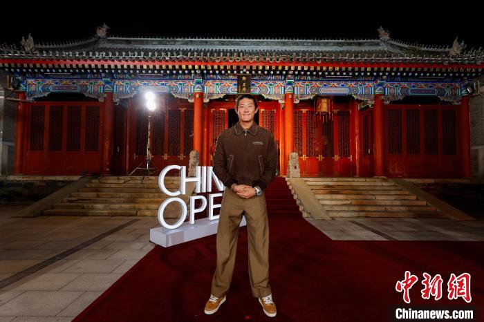 杭州公开赛亚军虽遗憾，张之臻强调职业网坛输