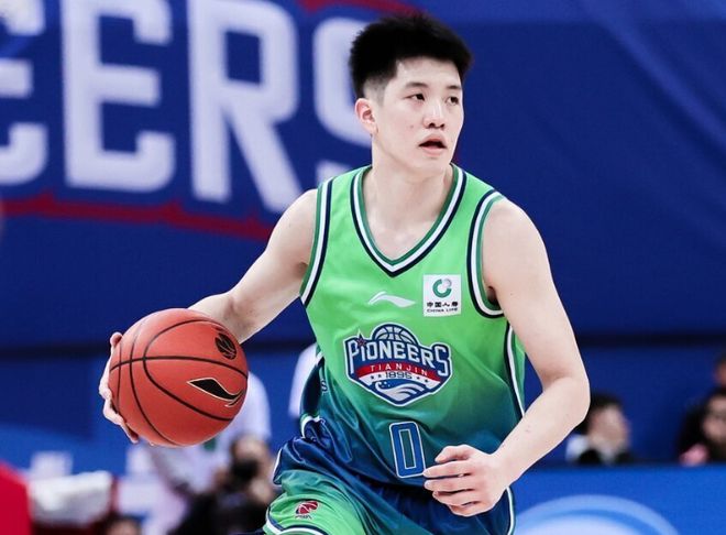 天津双杀四川刷新连败纪录 詹姆斯砍26+12引领狂